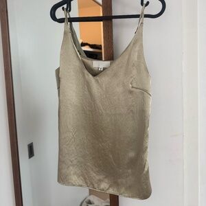 Moussy Gold LOOSE CLASSY V-NECK CAMI